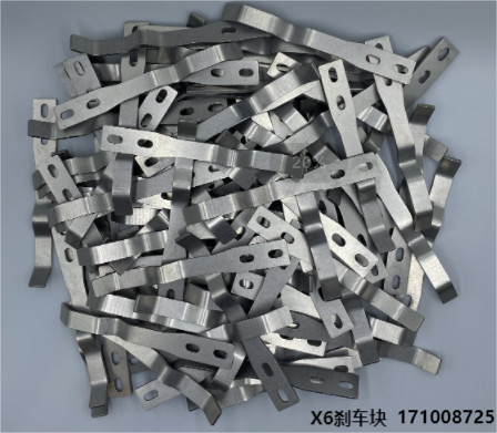 X6刹车块 171008725