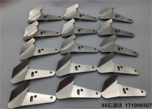 X6右滑块 171006507